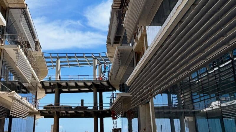 Big milestone at Palermo’s Biotechnology Centre: sleek new protective shell installed