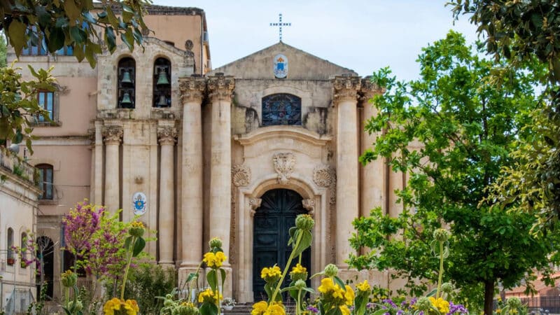 A new civic space for the Sagrato della Madonna delle Grazie